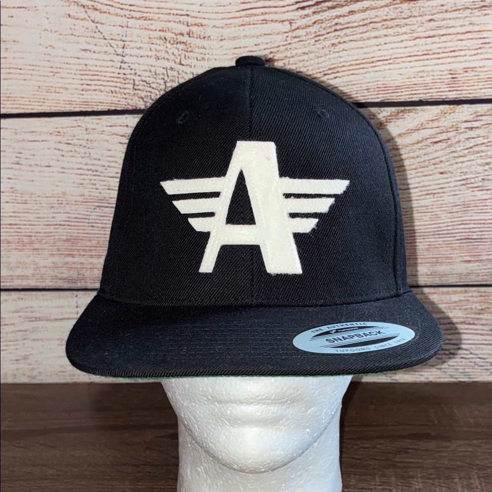 EUC Black Snapback Hat with White Logo Aviation American Gin by Classics Yupoong